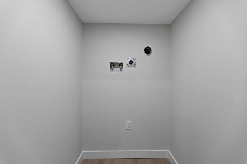81 Saddlecrest Green NE Calgary AB T3J5N4