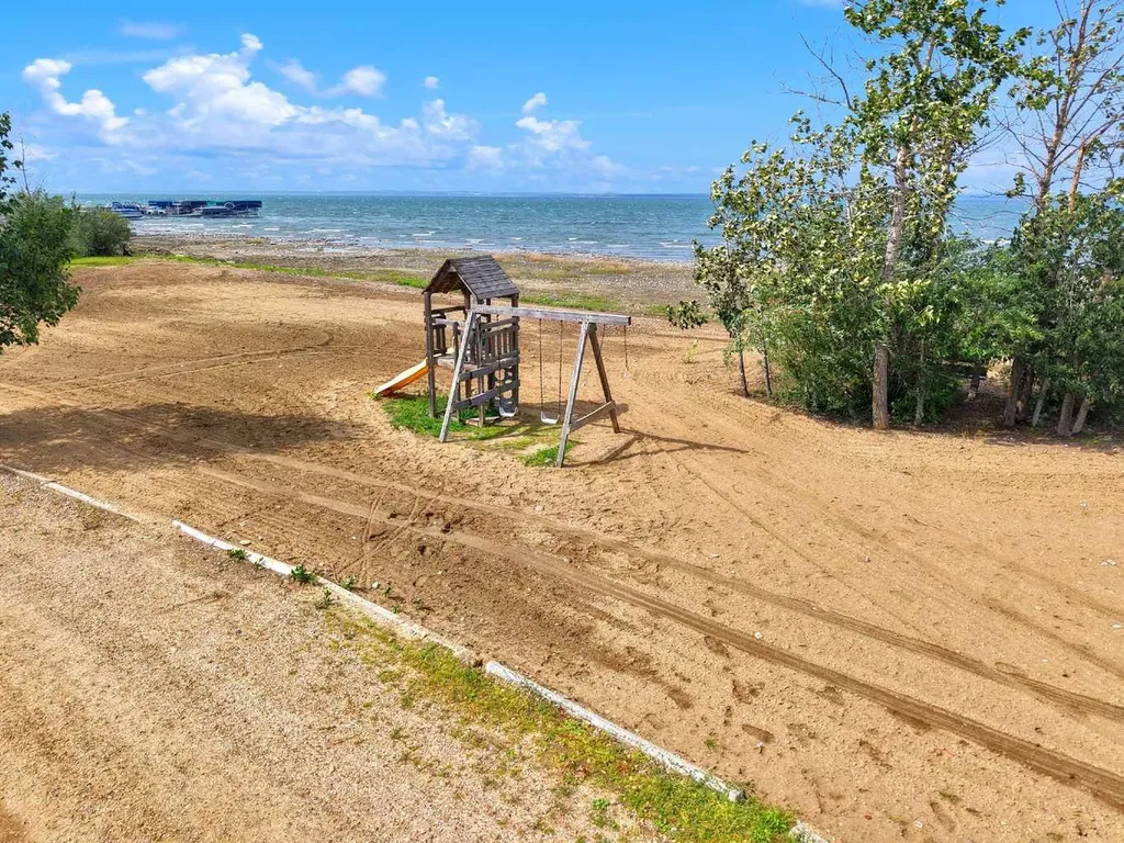 41310 Range Road 282 Rural Lacombe County AB T4L 2N3
