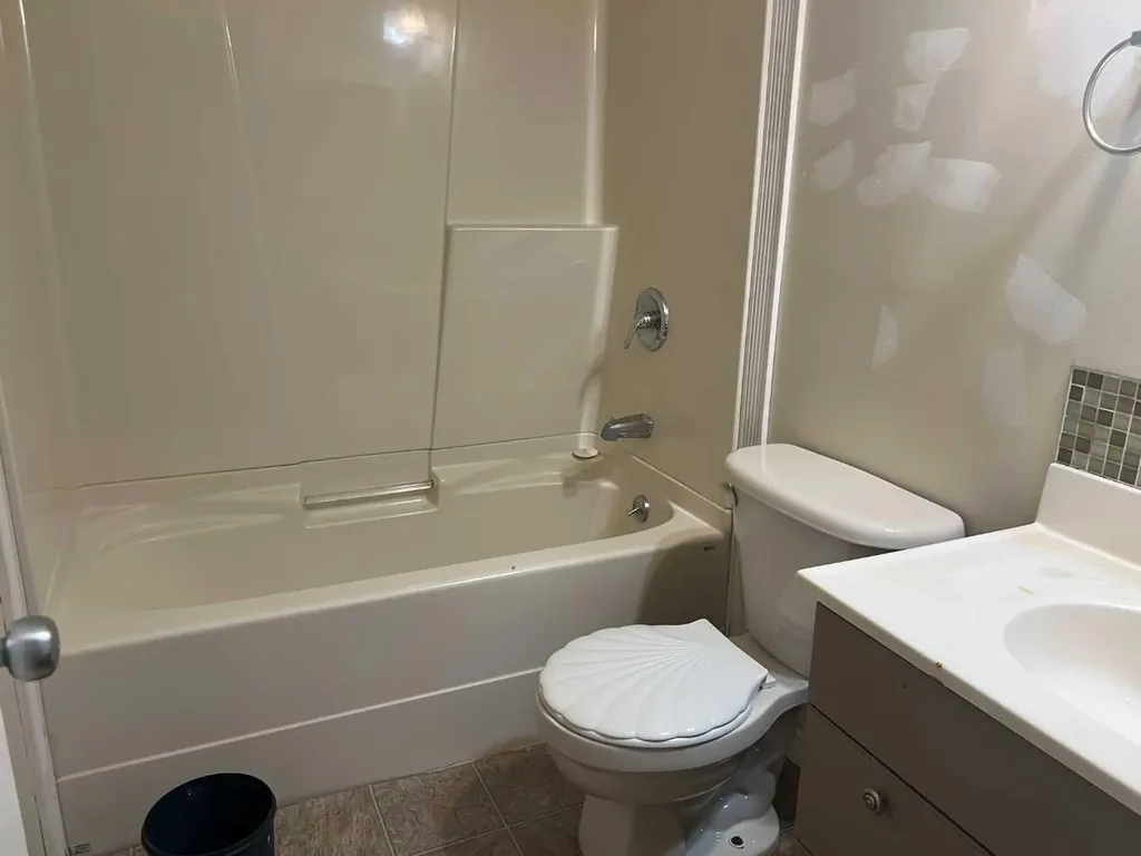 893 Timberline Fort Mcmurray AB T9K 1E9