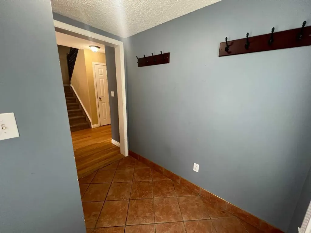 893 Timberline Fort Mcmurray AB T9K 1E9