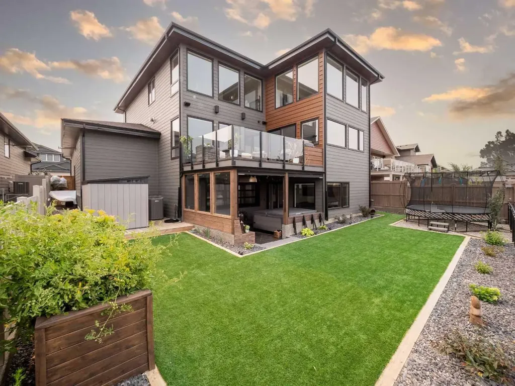 19 Stonecrest Point W Lethbridge AB T1K 6W3