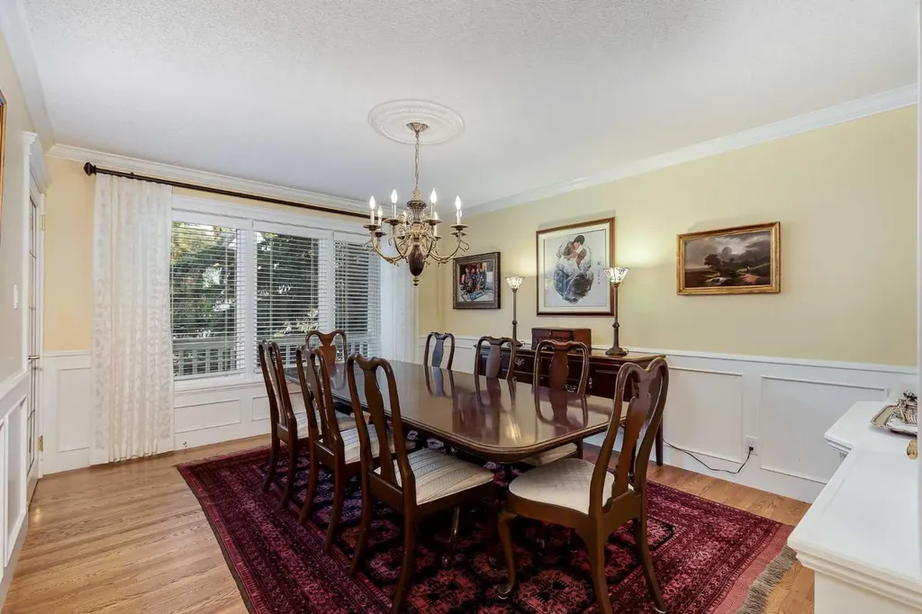 2003 Bay Shore Road SW Calgary AB T2V 3M4