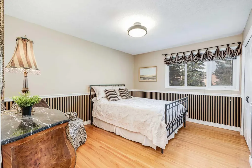 2003 Bay Shore Road SW Calgary AB T2V 3M4