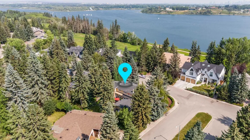 2003 Bay Shore Road SW Calgary AB T2V 3M4