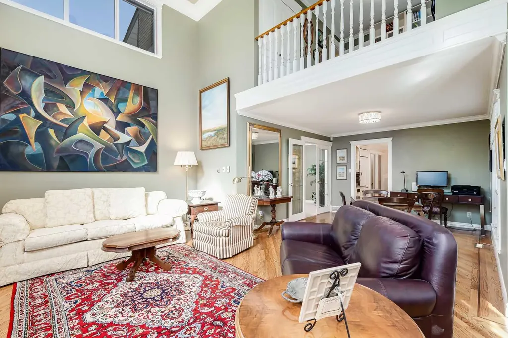2003 Bay Shore Road SW Calgary AB T2V 3M4