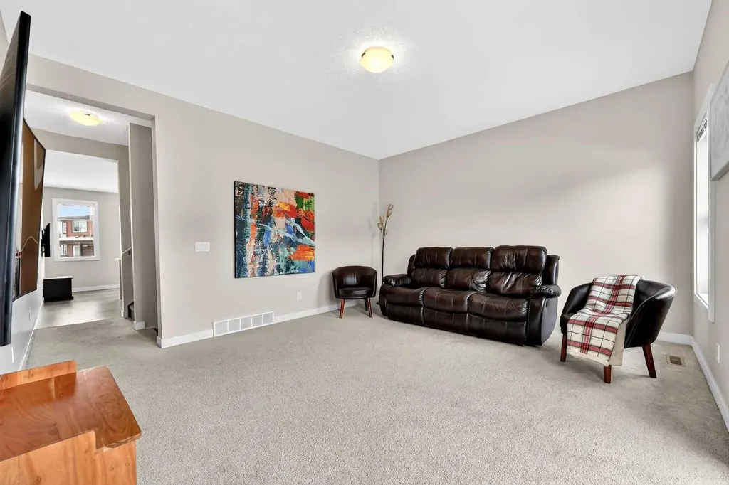 403 Sage Hill Grove NW Calgary AB T3R 0Z8