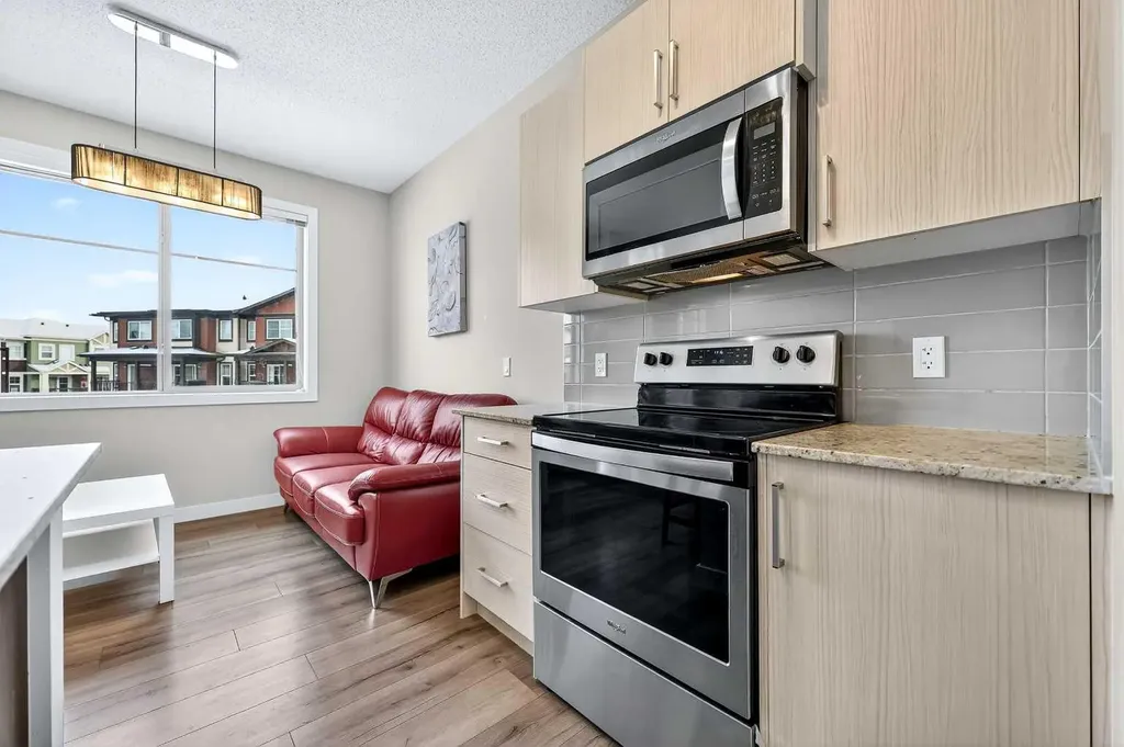 403 Sage Hill Grove NW Calgary AB T3R 0Z8
