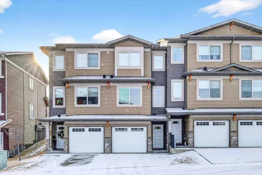 403 Sage Hill Grove NW Calgary AB T3R 0Z8