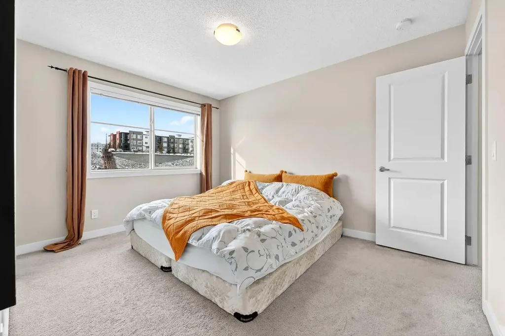 403 Sage Hill Grove NW Calgary AB T3R 0Z8