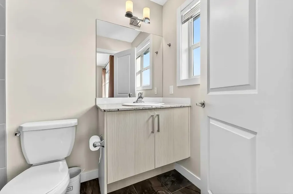 403 Sage Hill Grove NW Calgary AB T3R 0Z8