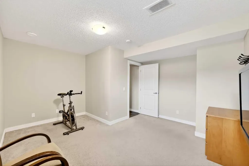 403 Sage Hill Grove NW Calgary AB T3R 0Z8