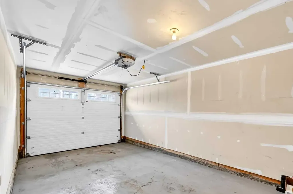 403 Sage Hill Grove NW Calgary AB T3R 0Z8