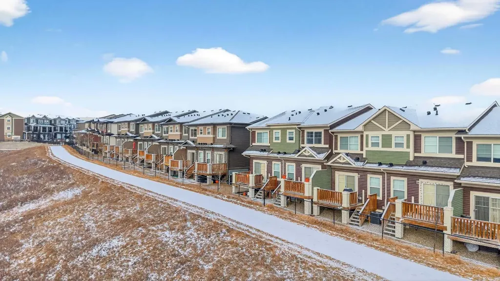 403 Sage Hill Grove NW Calgary AB T3R 0Z8
