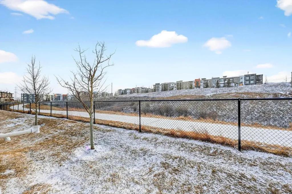 403 Sage Hill Grove NW Calgary AB T3R 0Z8