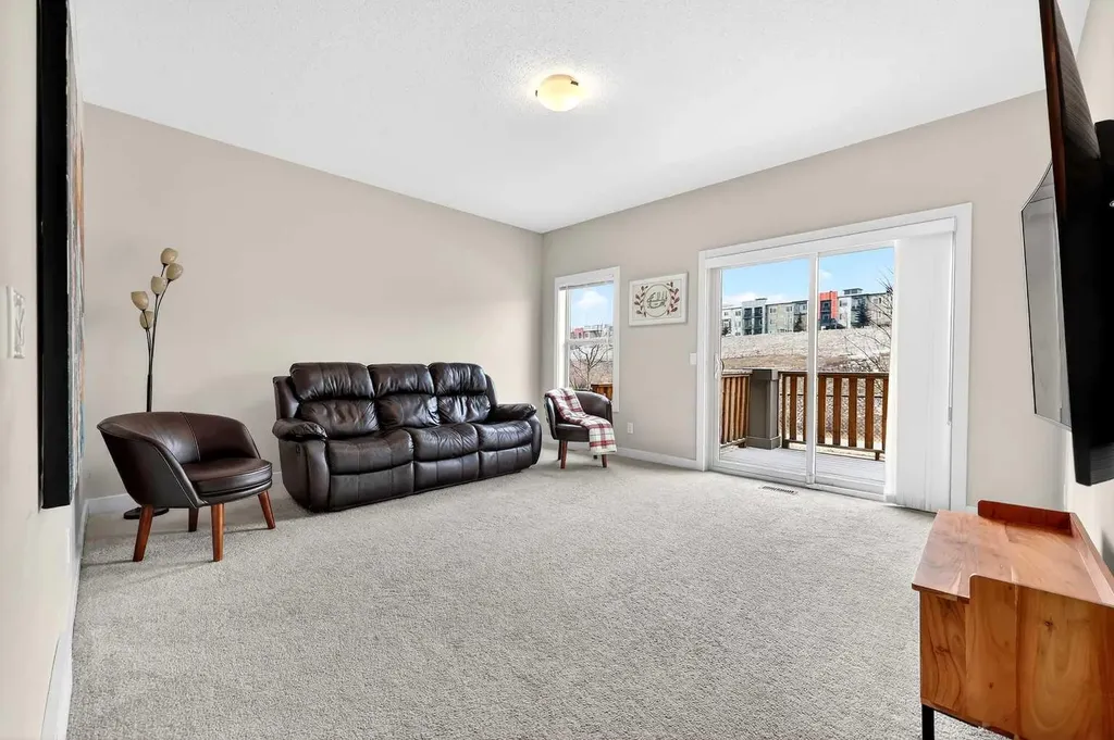403 Sage Hill Grove NW Calgary AB T3R 0Z8