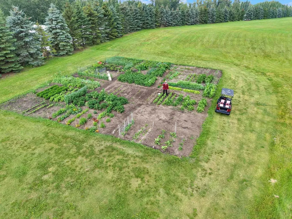 41310 Range Road 282 Rural Lacombe County AB T4L 2N3