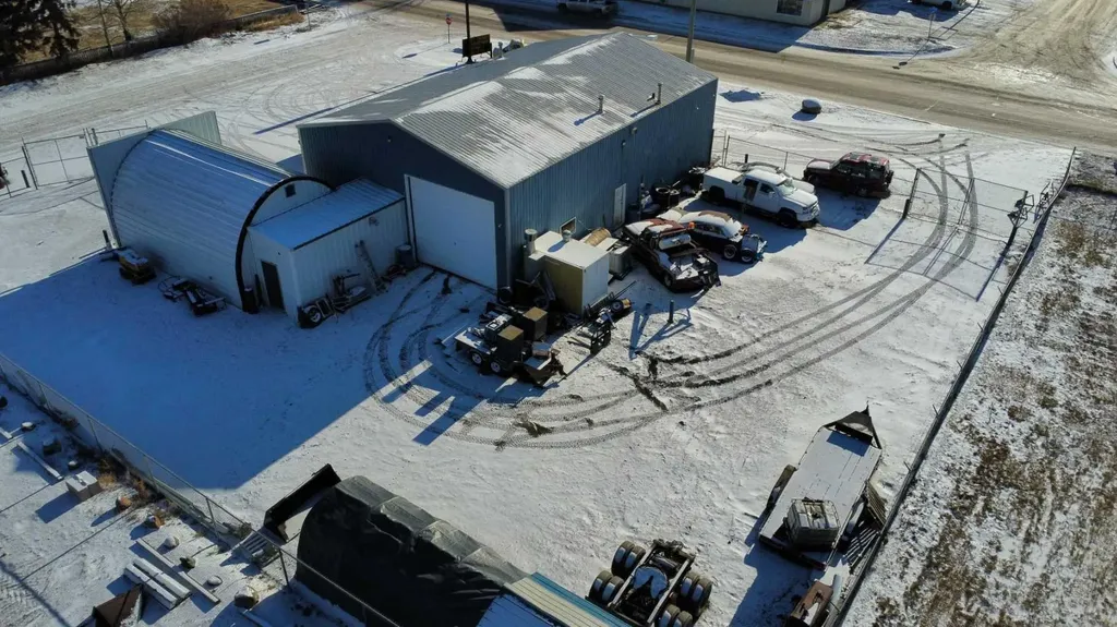 940 5 Avenue Bassano AB T0J 0B0