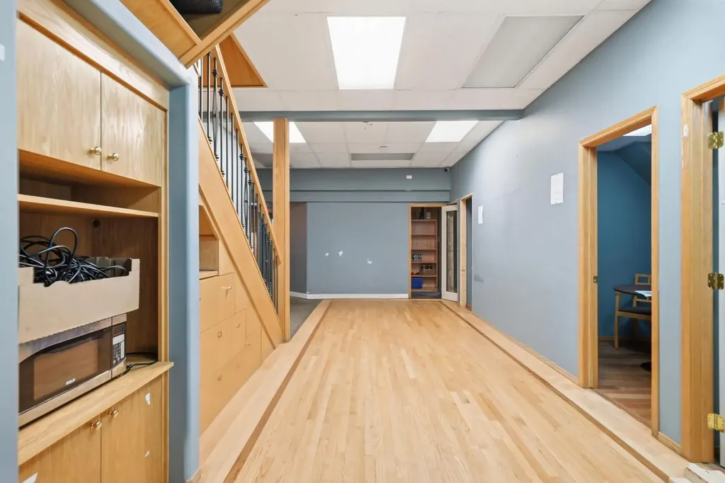 4101 19 Street NE Calgary AB T2E6X8