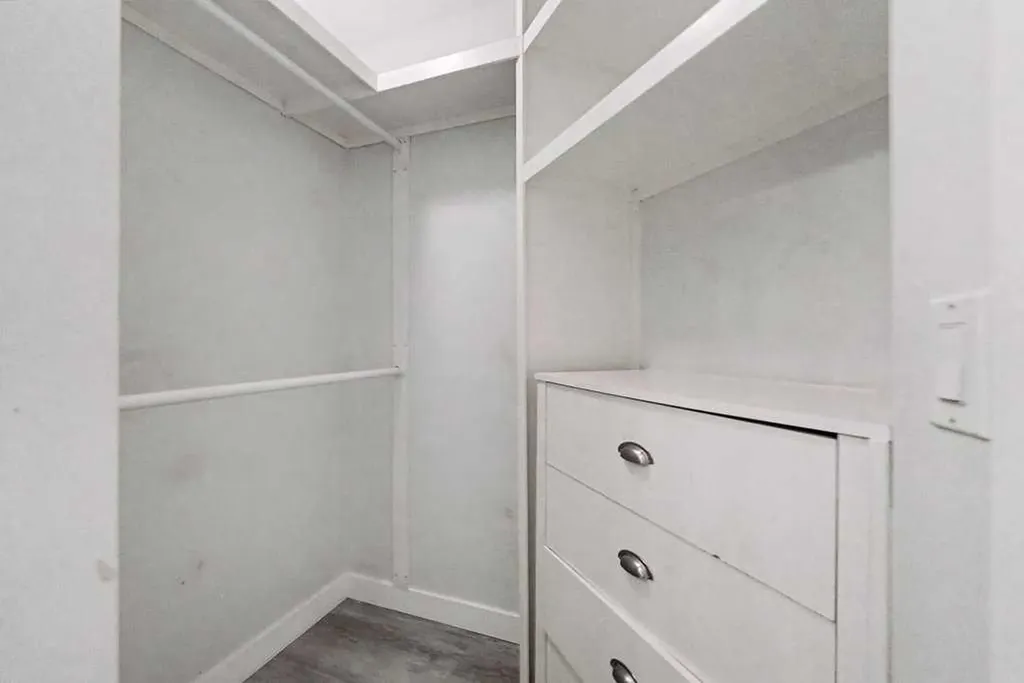 267 Panamount Hill NW Calgary AB T3K 5M3
