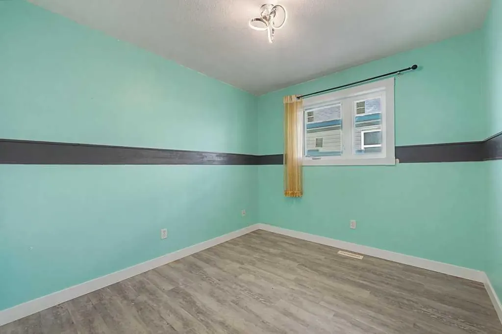 267 Panamount Hill NW Calgary AB T3K 5M3