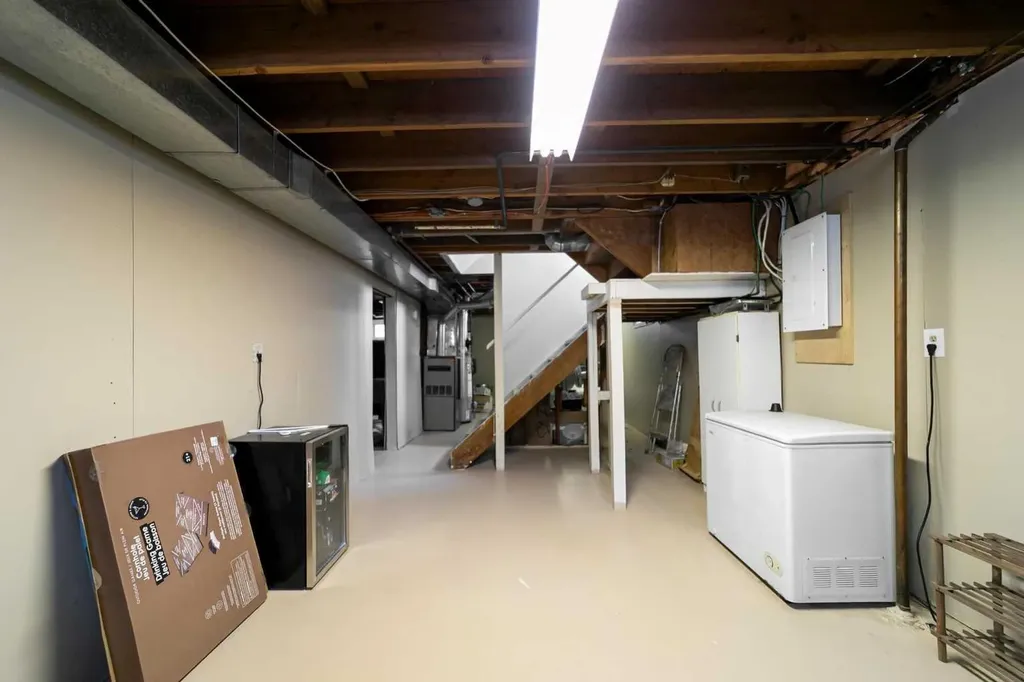 5228 53 Avenue Viking AB T0B4N0