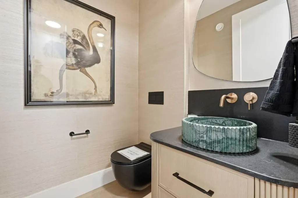 1700 73 Street SW Calgary AB T3H 0J6