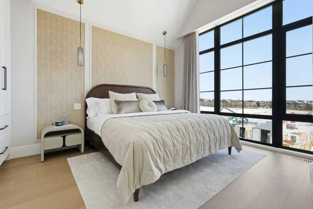 1700 73 Street SW Calgary AB T3H 0J6