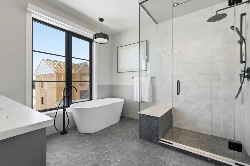 1700 73 Street SW Calgary AB T3H 0J6