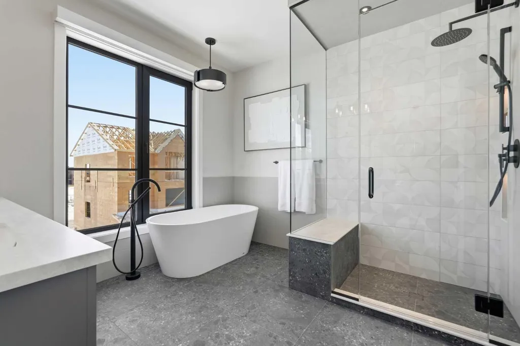 1700 73 Street SW Calgary AB T3H 0J6