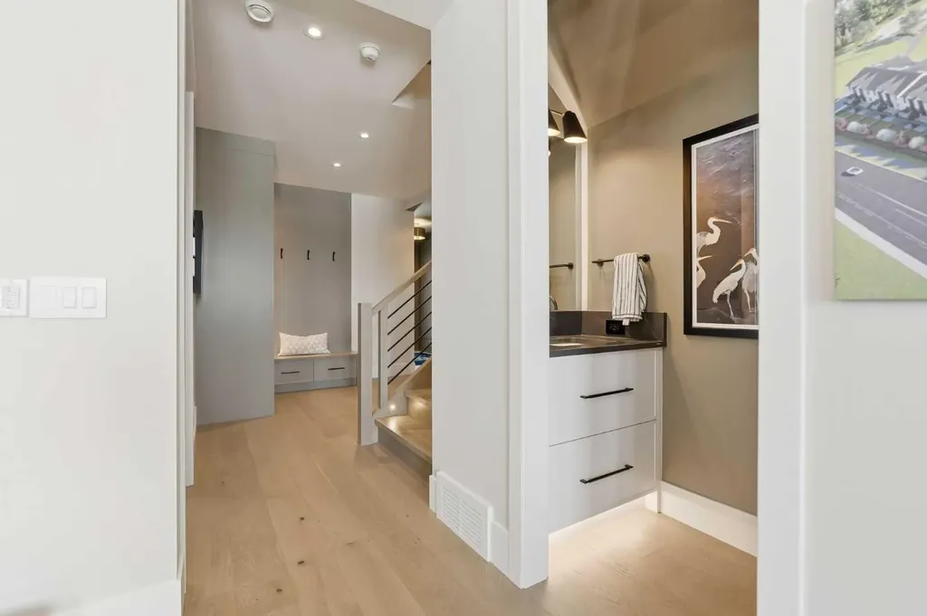 1700 73 Street SW Calgary AB T3H 0J6