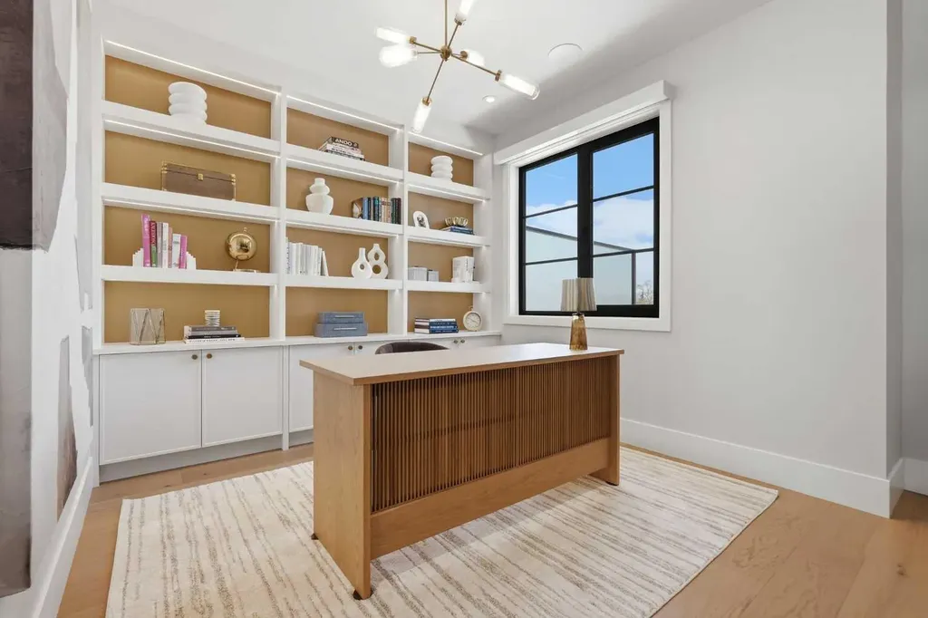 1700 73 Street SW Calgary AB T3H 0J6