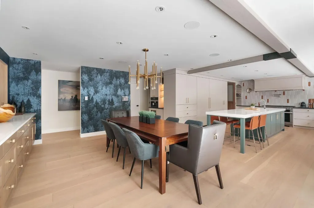 112 Pump Hill Green SW Calgary AB T2V 4L4