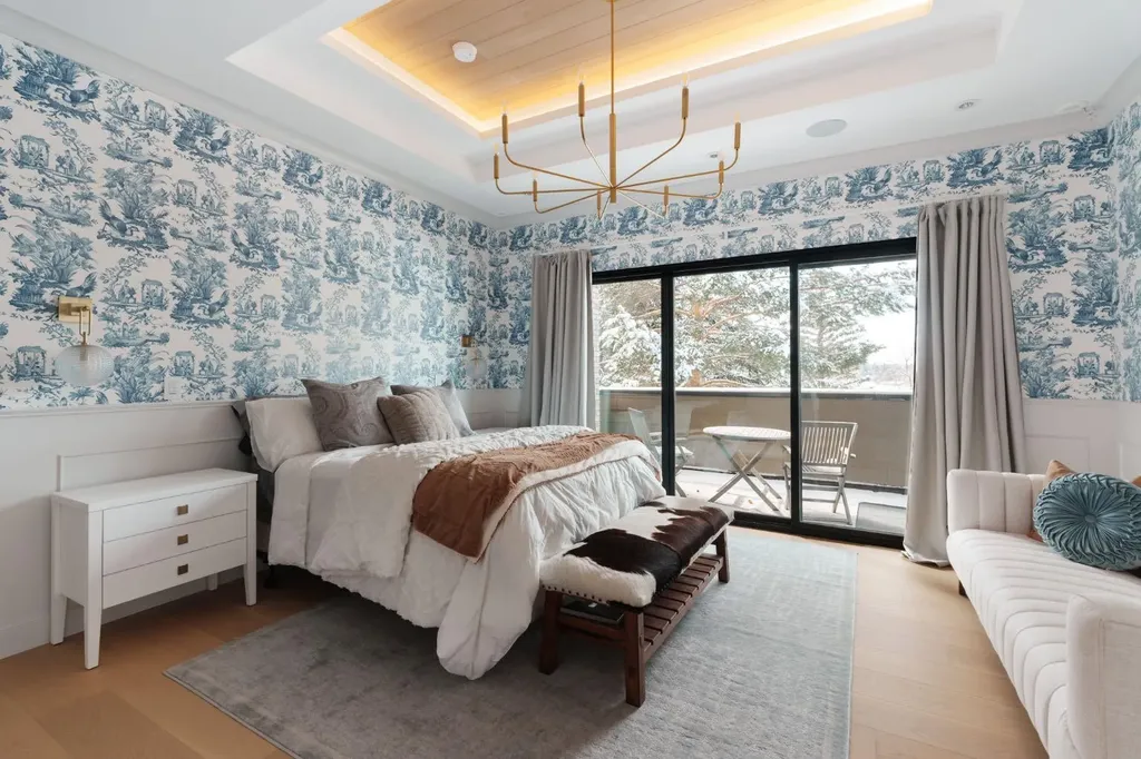 112 Pump Hill Green SW Calgary AB T2V 4L4
