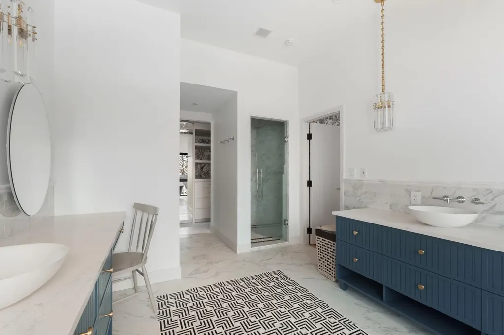 112 Pump Hill Green SW Calgary AB T2V 4L4