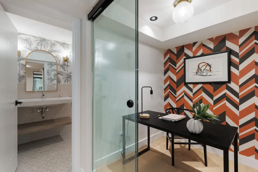112 Pump Hill Green SW Calgary AB T2V 4L4