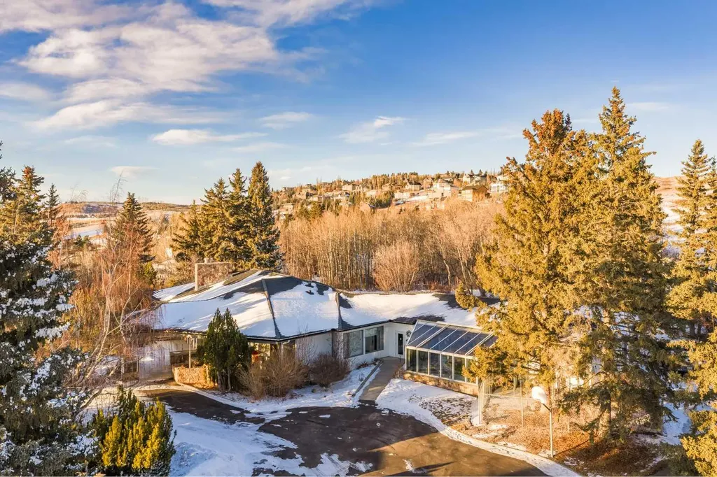187 Slopeview Drive SW Calgary AB T3H 4G6