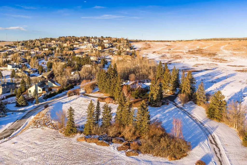 187 Slopeview Drive SW Calgary AB T3H 4G6