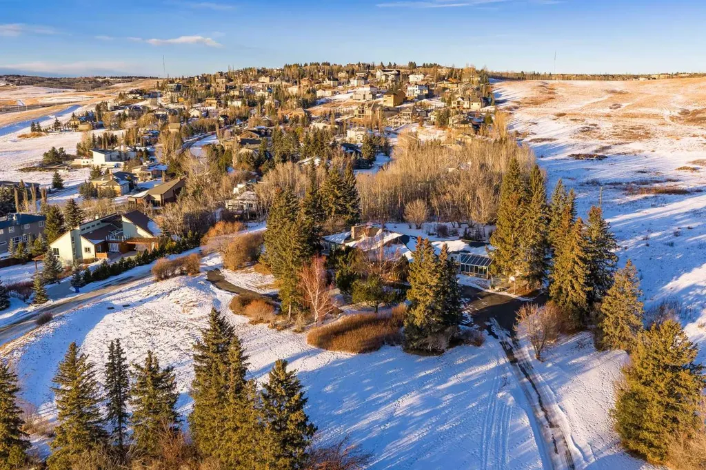 187 Slopeview Drive SW Calgary AB T3H 4G6