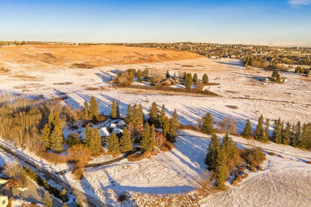 187 Slopeview Drive SW Calgary AB T3H 4G6