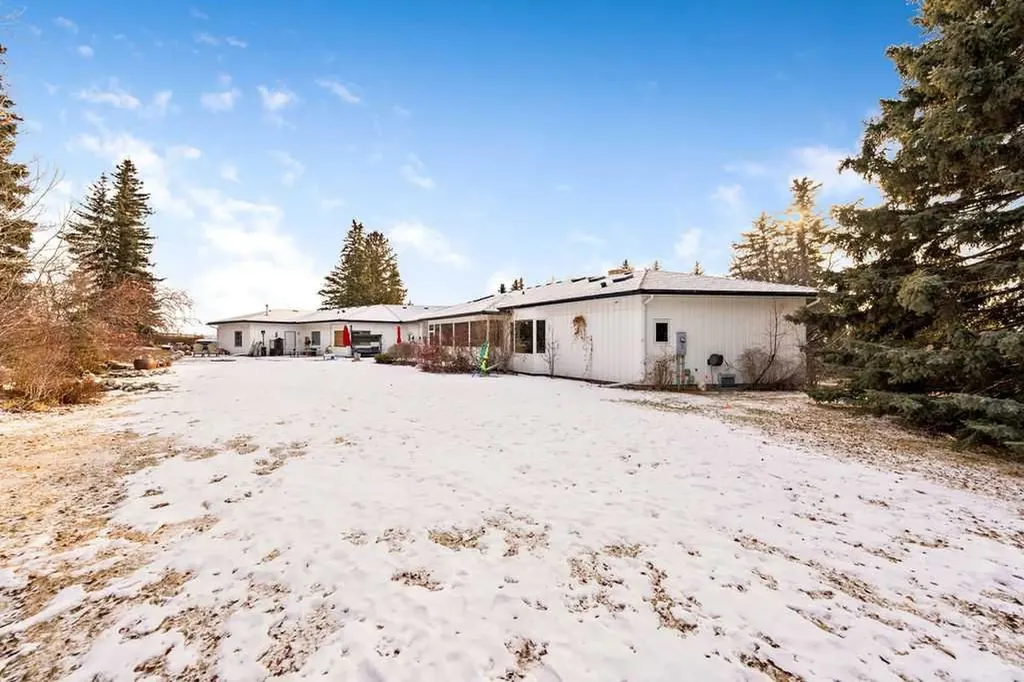 187 Slopeview Drive SW Calgary AB T3H 4G6