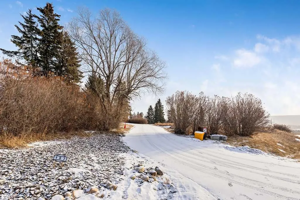 187 Slopeview Drive SW Calgary AB T3H 4G6