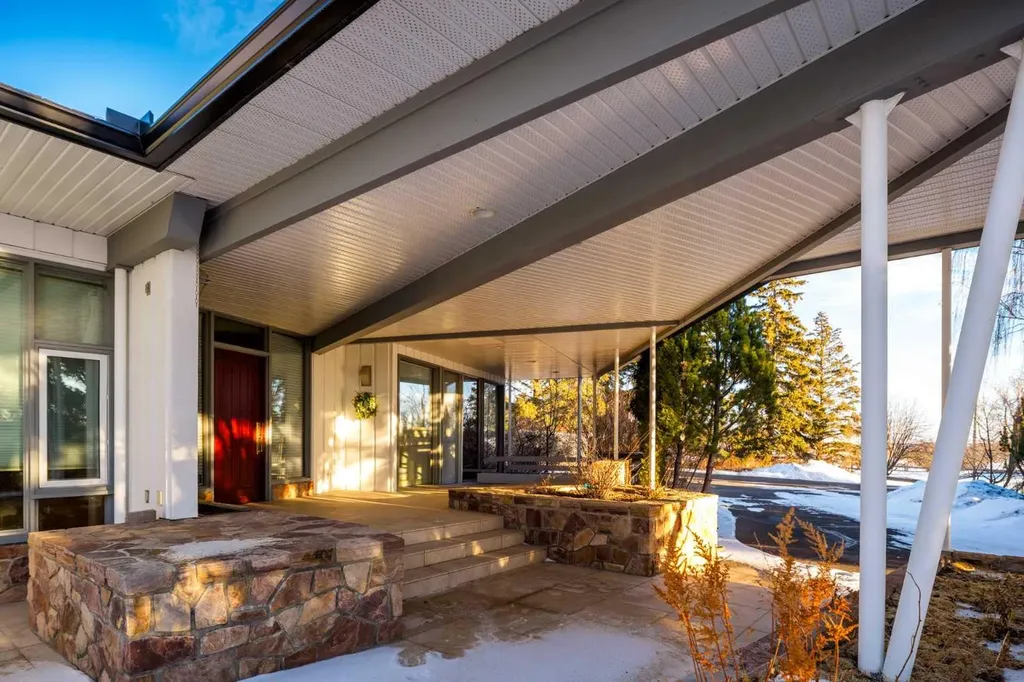 187 Slopeview Drive SW Calgary AB T3H 4G6