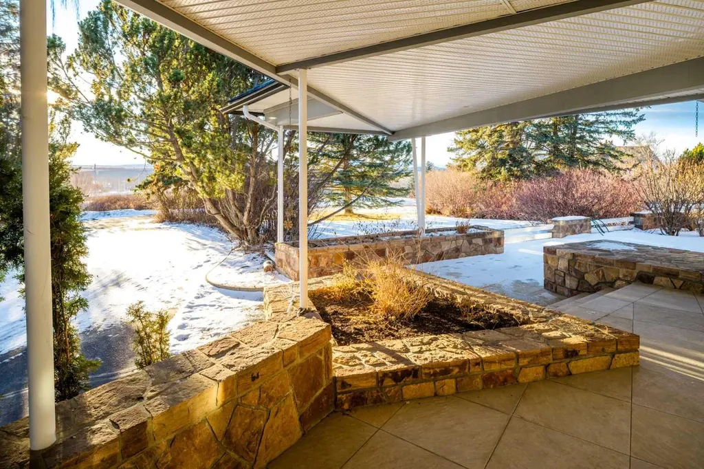 187 Slopeview Drive SW Calgary AB T3H 4G6