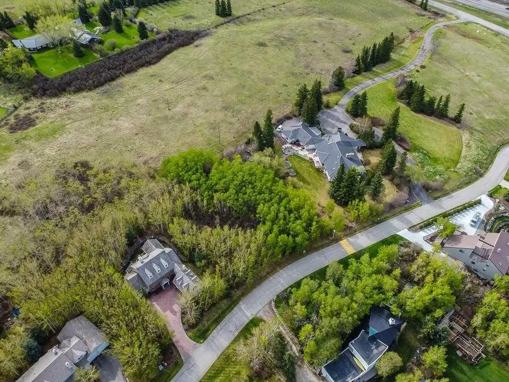 187 Slopeview Drive SW Calgary AB T3H 4G6