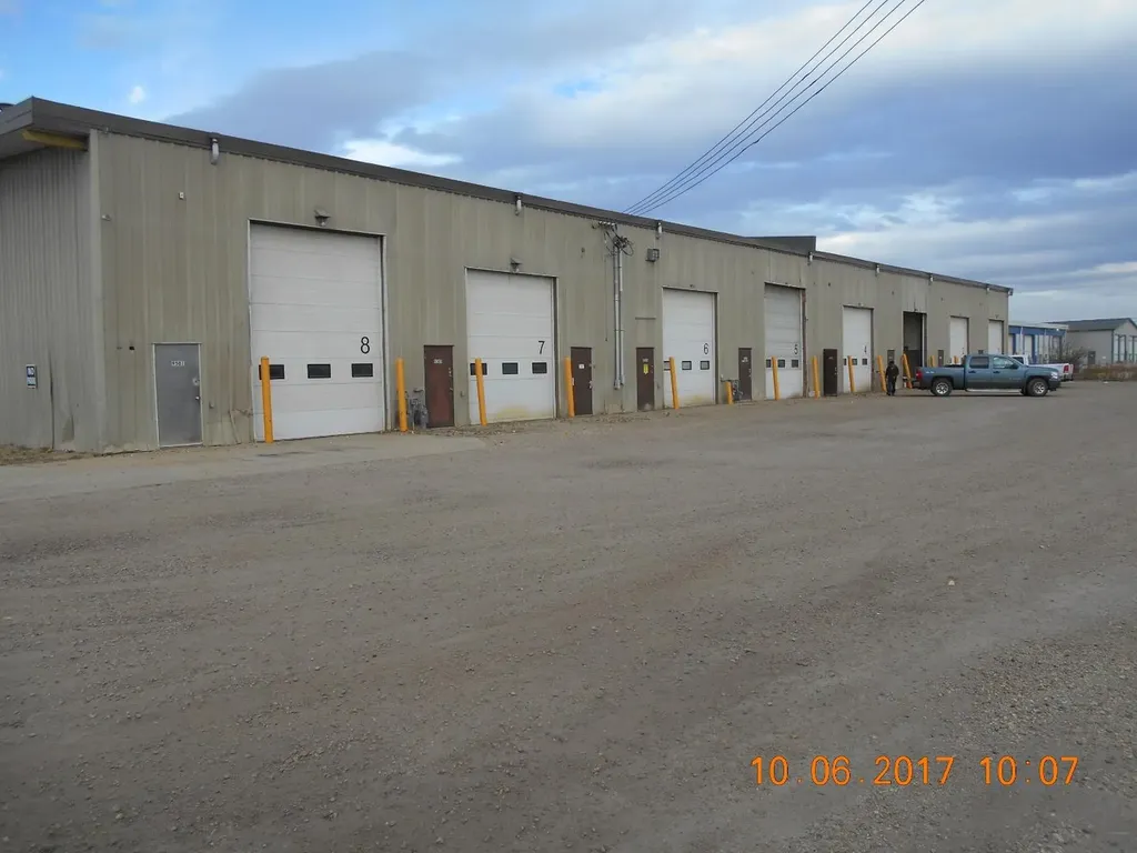 9503 113 Street Grande Prairie AB T8V 5L2