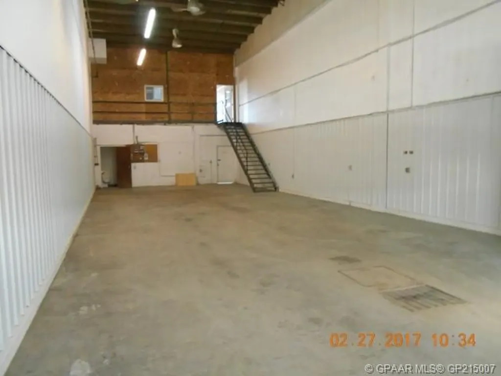 9503 113 Street Grande Prairie AB T8V 5L2