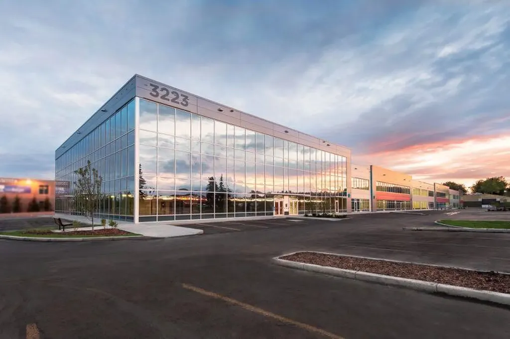 3223 5 Avenue NE Calgary AB T2A 5N1