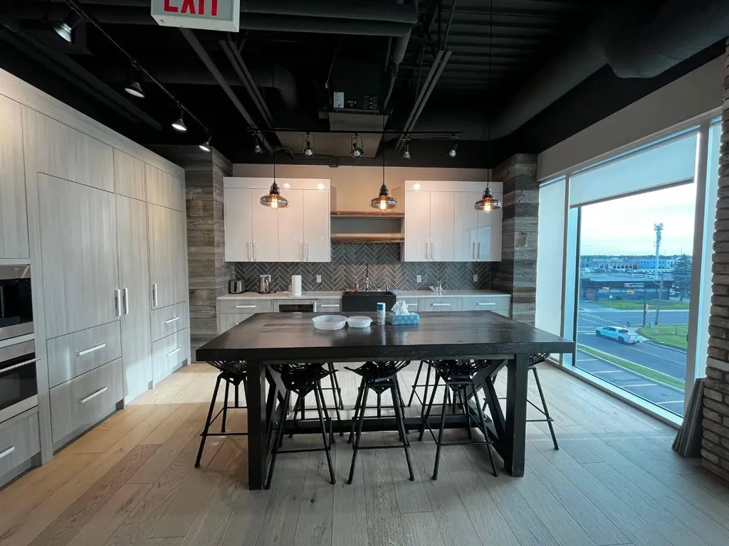 3223 5 Avenue NE Calgary AB T2A 5N1