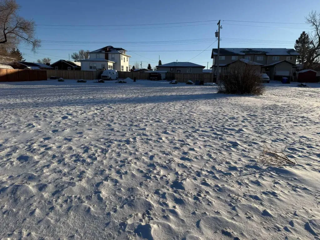 101 7 Avenue E Bow Island AB T0K 0G0