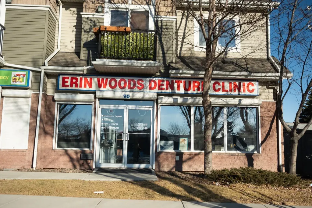 90 Erin Woods Court SE Calgary AB T2B 3V3